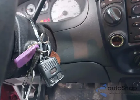 2010 Ford Ranger Sport/Xlt from USA, damaged, VIN 1FTLR4FE5APA03885